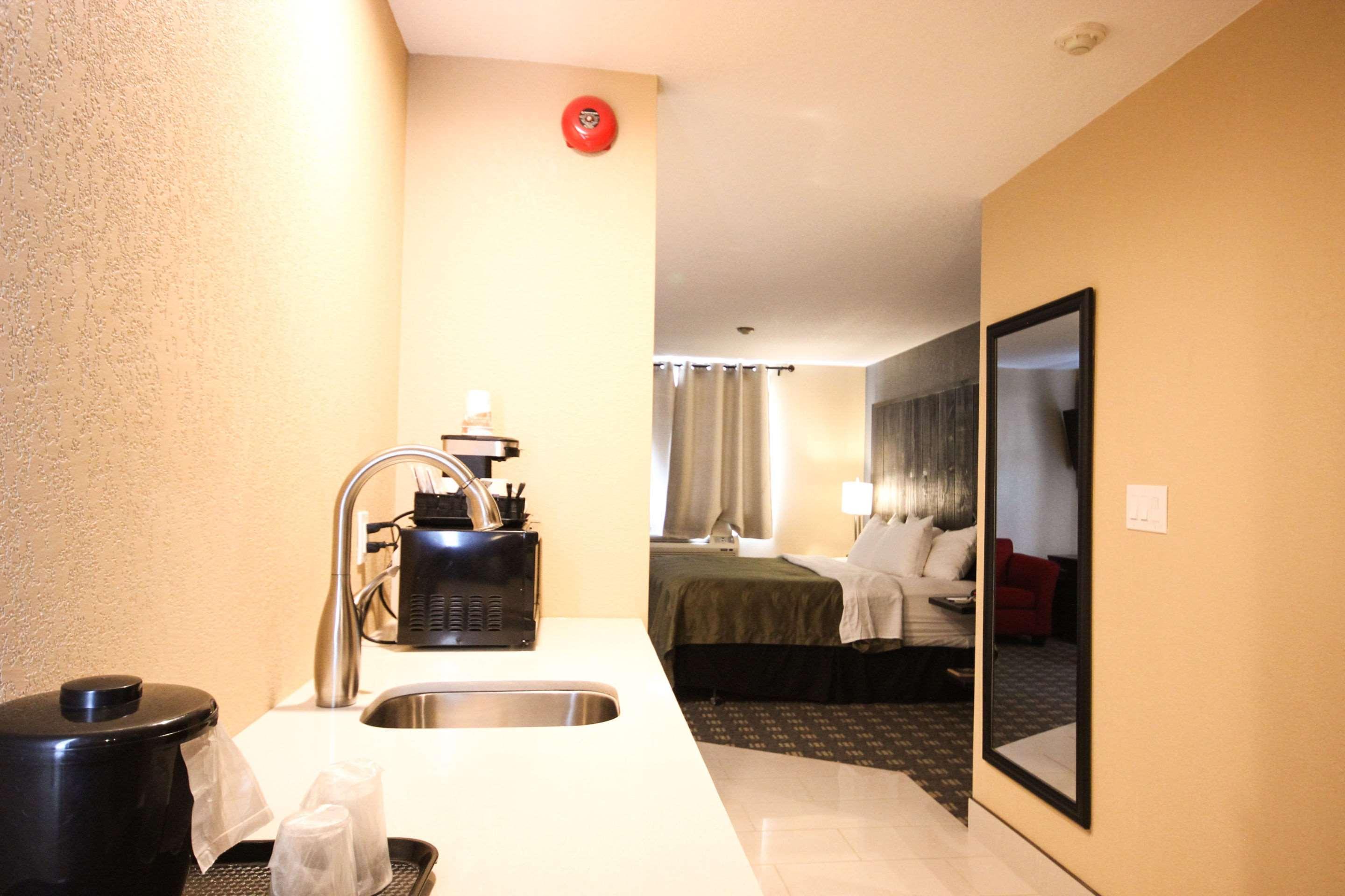 Quality Inn Bracebridge Exterior foto